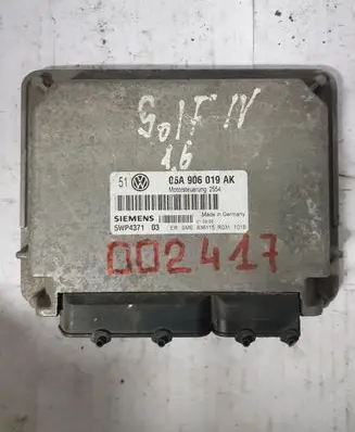 Volkswagen Golf IV Engine control unit/module
