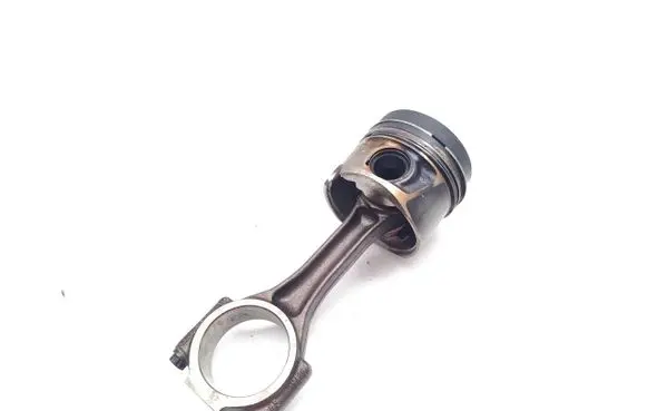 Volkswagen Crafter Piston with connecting rod CKTC
