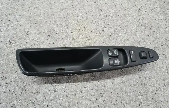 Volvo S40, V40 Quarter vent window switch 30889749