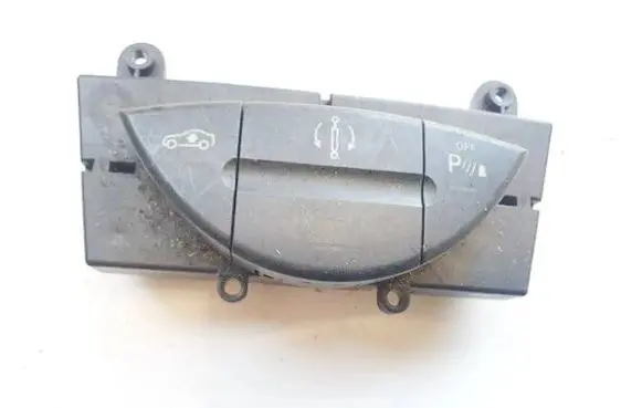 Mercedes-Benz CLS C219 Parking (PDC) sensor switch 2118217058 03751202