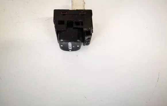 Toyota Yaris Verso Wing mirror switch 183547