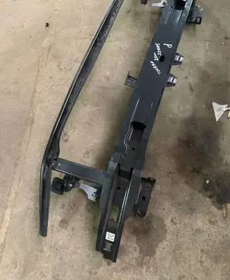 Volkswagen Touran III Front bumper cross member