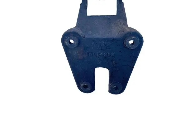 Jeep Grand Cherokee Engine mounting bracket 53054308