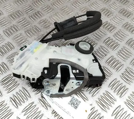 Toyota C-HR II Front door lock 69030F4140