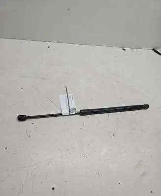 Audi A6 C7 Tailgate strut 4G9827552B