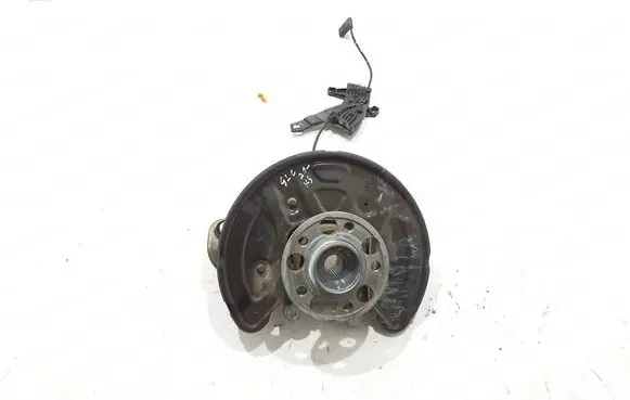 Mercedes-Benz GLC C253 Rear wheel hub A2133503105
