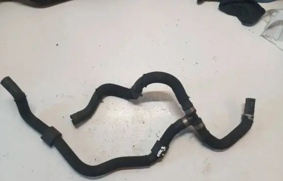 Volvo V40 Engine coolant pipe/hose 31474985