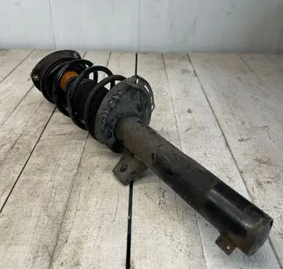 Volkswagen T-Roc Front shock absorber/damper 5Q0413031HR