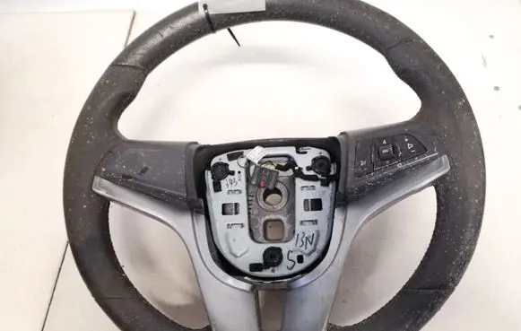 Chevrolet Cruze Steering wheel 13307017 306637199620-ac