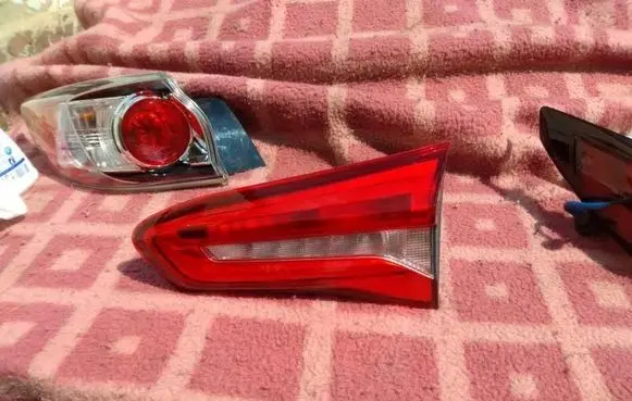 Ford Focus Rear/tail lights JX7B13A602EB