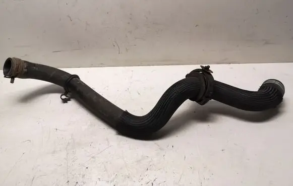 Peugeot 208 Engine coolant pipe/hose 9674168080