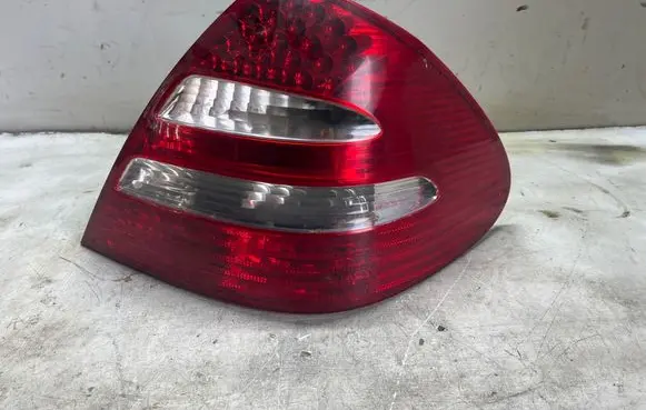 Rear/tail lights