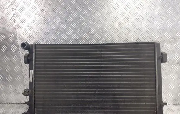 Skoda Octavia Mk1 (1U) Coolant radiator 1J0121253N