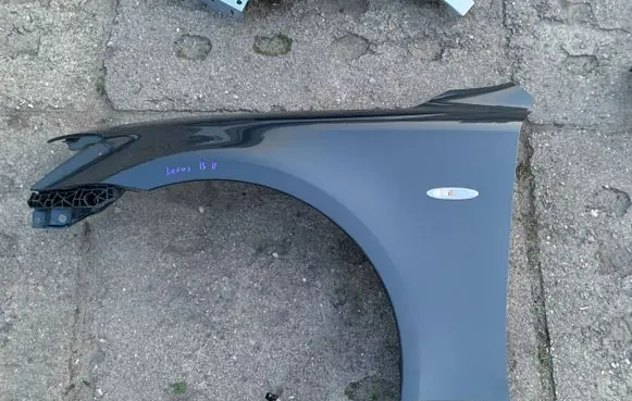 Lexus IS 220D-250-350 Fender