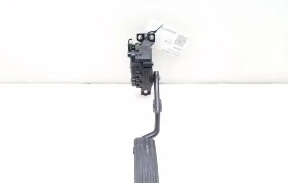 Jaguar XF X250 Accelerator throttle pedal 8X239F832B