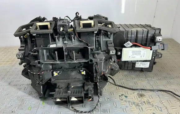 BMW 5 F10 F11 Interior heater climate box assembly V7411 X6614001