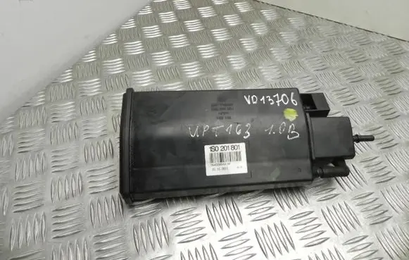 Vacuum air tank