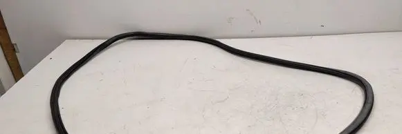 Audi Q5 SQ5 8R Rear door rubber seal (on body) 8R0833721D