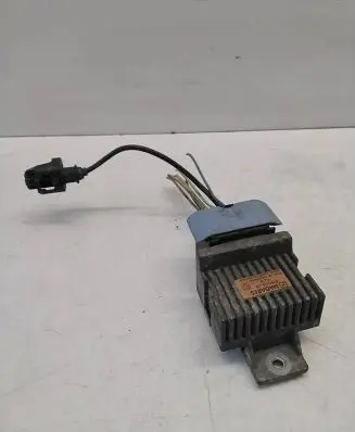 Peugeot 5008 Glow plug pre-heat relay 9663824880 AV6112A343BA
