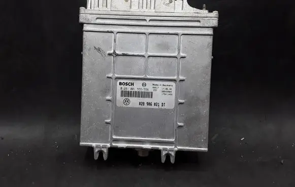 Volkswagen PASSAT B5 Engine control unit/module 028906021DT 0281001555 0281001556