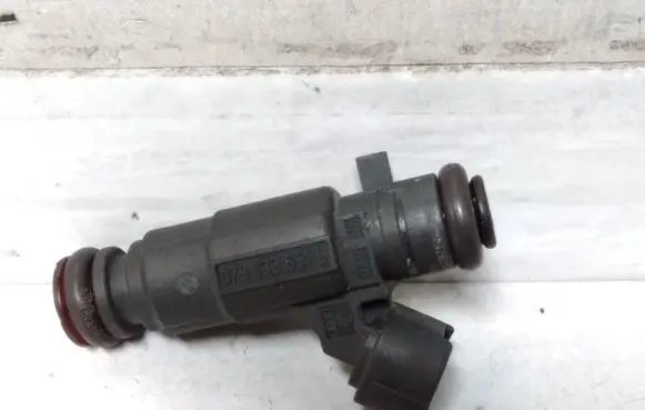Fuel injector
