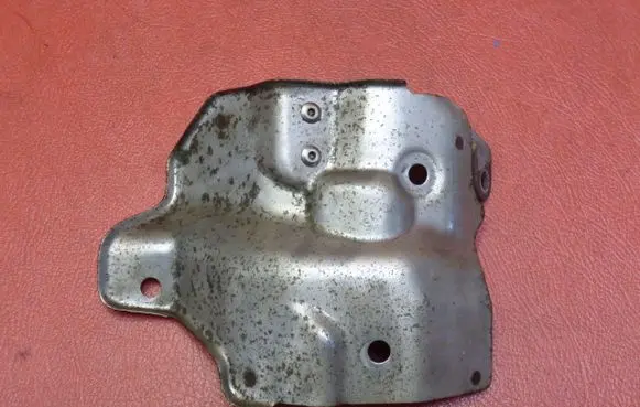 Nissan X-Trail T30 Exhaust heat shield