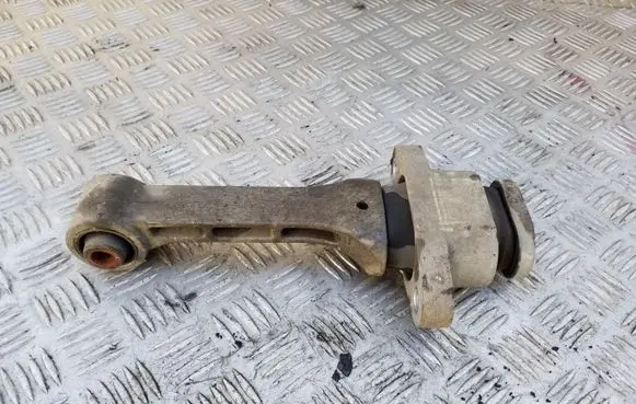 Hyundai ix35 Engine mount bracket