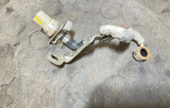 Nissan Navara D23 Exhaust gas pressure sensor 223650901R 18201417004