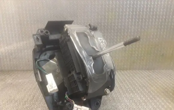 Lexus IS 200-300 Gear selector 