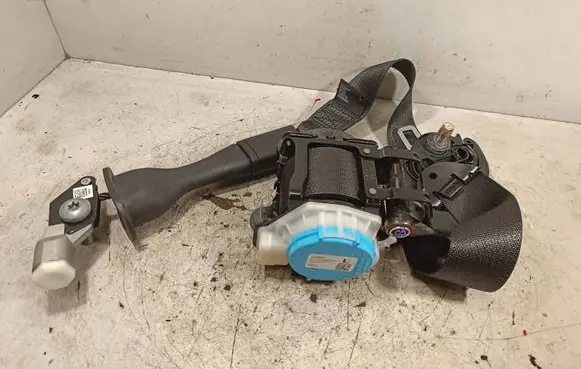 Opel Insignia B Front seatbelt 23465047 565485871