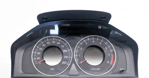 Volvo V70 Speedometer (instrument cluster) 31296366