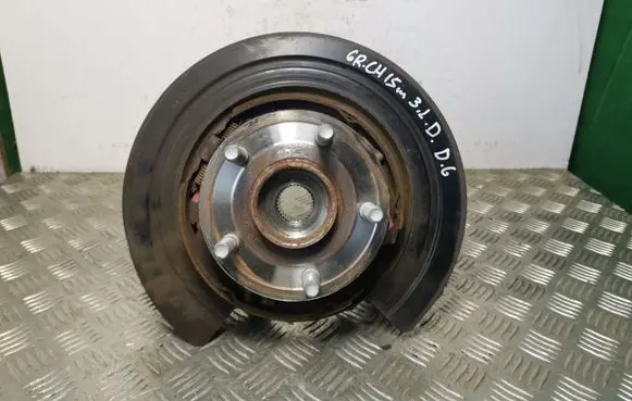 Jeep Grand Cherokee Rear wheel hub