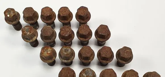 Mercedes-Benz A W169 Nuts/bolts 