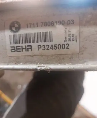BMW 5 F10 F11 Optional radiator 7806190 P3245002