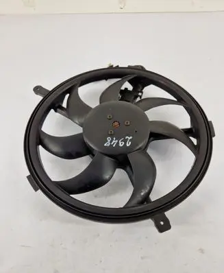 Mini Cooper Countryman R60 Radiator cooling fan shroud 0130303027