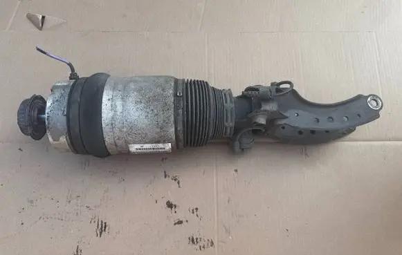 Audi Q7 4L Air suspension front shock absorber 7L8616039D
