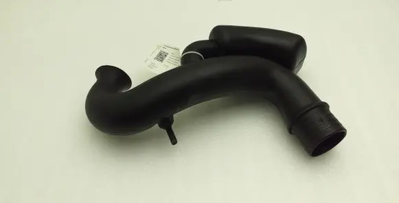Skoda Fabia Mk3 (NJ) Air intake duct part 04C129618F
