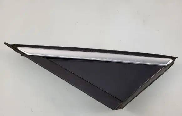 Opel Astra K Fender end trim 39041995