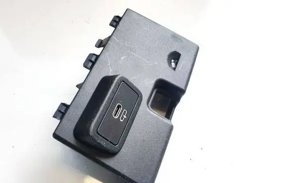 BMW 3 G20 G21 USB socket connector 51166807232 5a84161