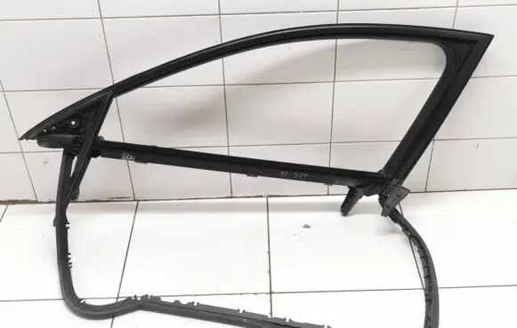 Audi A6 S6 C6 4F Front door window/glass frame 4f0837629 4f0831345c