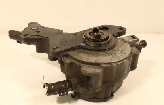 Seat Leon (1P) Vacuum pump 038145209H