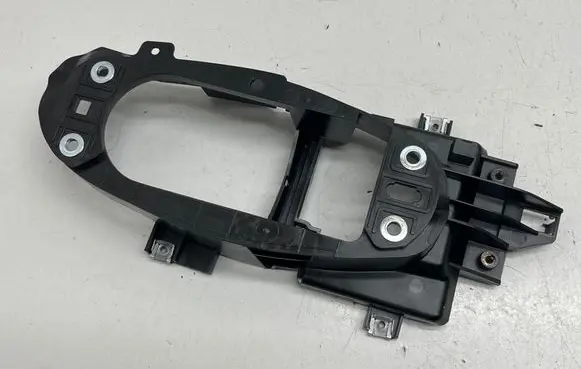 Audi A4 S4 B9 8W Gear shift cable bracket 8W1863531A