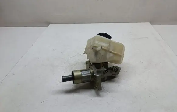 BMW 3 E90 E91 Master brake cylinder