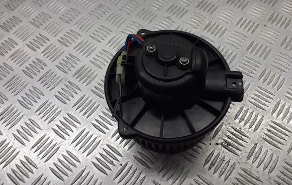 Mitsubishi Space Star Front door blower motor MF016070-0260