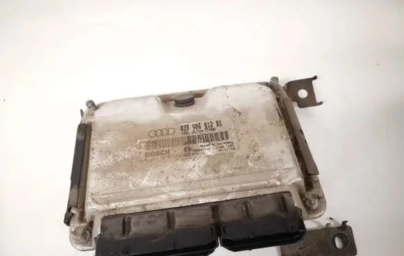 Audi A3 S3 8L Engine control unit/module 038906012bb 0281010123