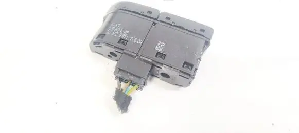 Ford Focus ESP (stability program) switch AM5T14B436FB D3L0A