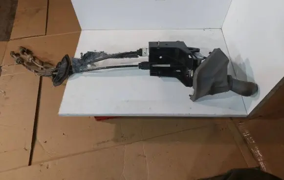 Renault Kangoo II Gear shifter/selector 8200963222 F340985