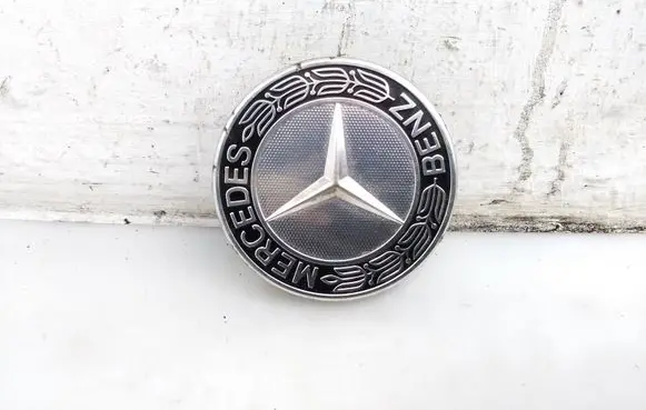 Mercedes-Benz A W176 Original wheel cap A1714000125