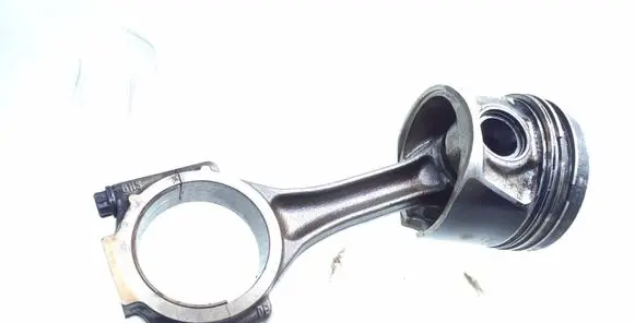 Volkswagen PASSAT B6 Piston with connecting rod 038J