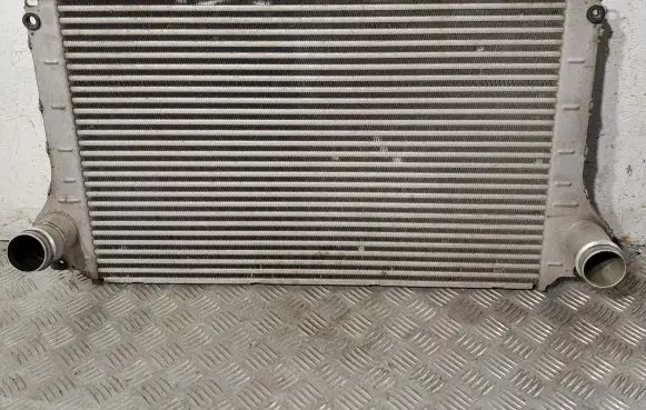 Toyota Avensis T250 Intercooler radiator JD1271002220 179400R010